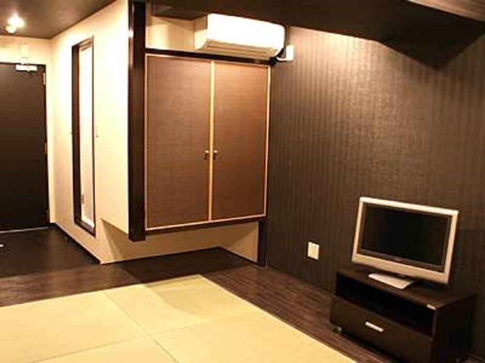 Hotel Livemax Budget Esaka Suita Zewnętrze zdjęcie