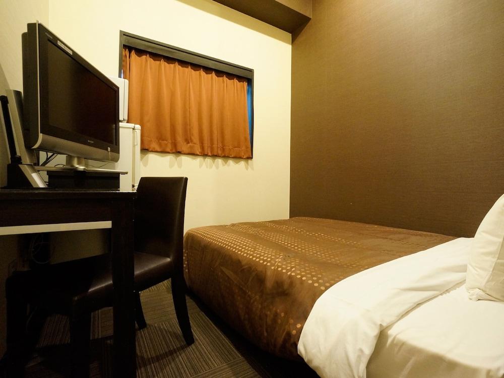 Hotel Livemax Budget Esaka Suita Zewnętrze zdjęcie