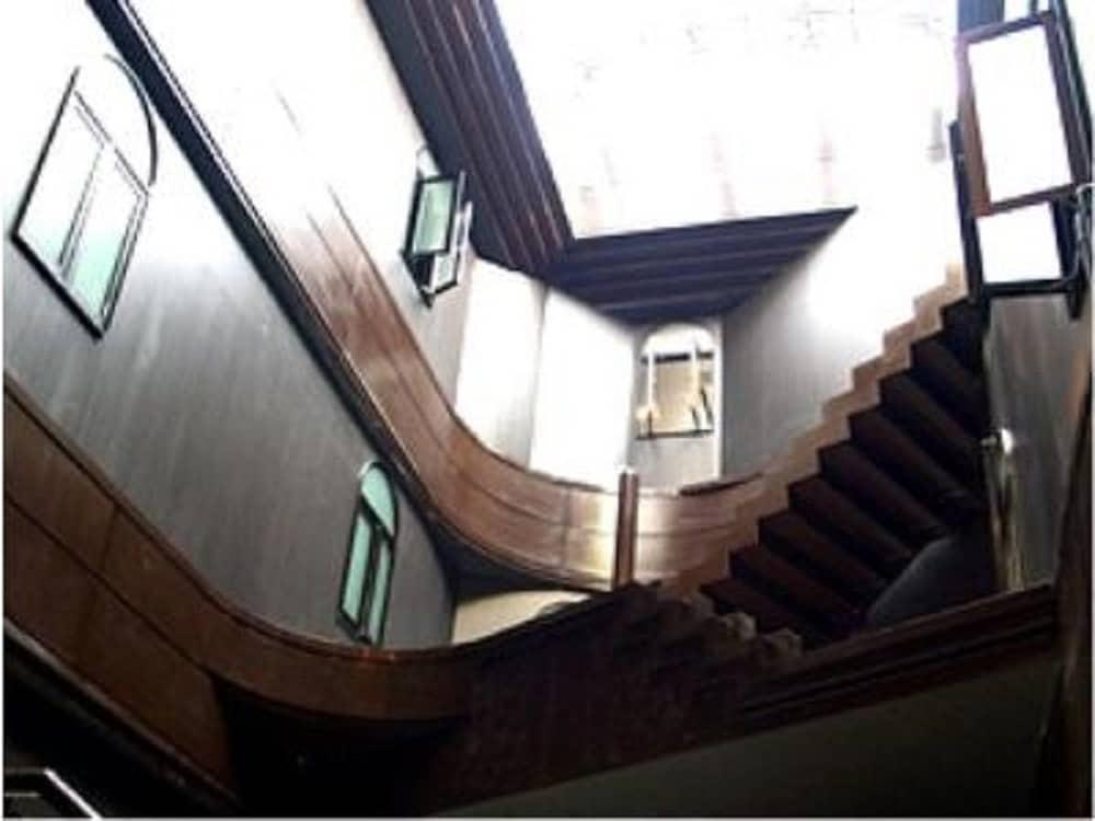 Hotel Livemax Budget Esaka Suita Zewnętrze zdjęcie