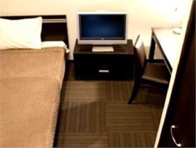 Hotel Livemax Budget Esaka Suita Zewnętrze zdjęcie