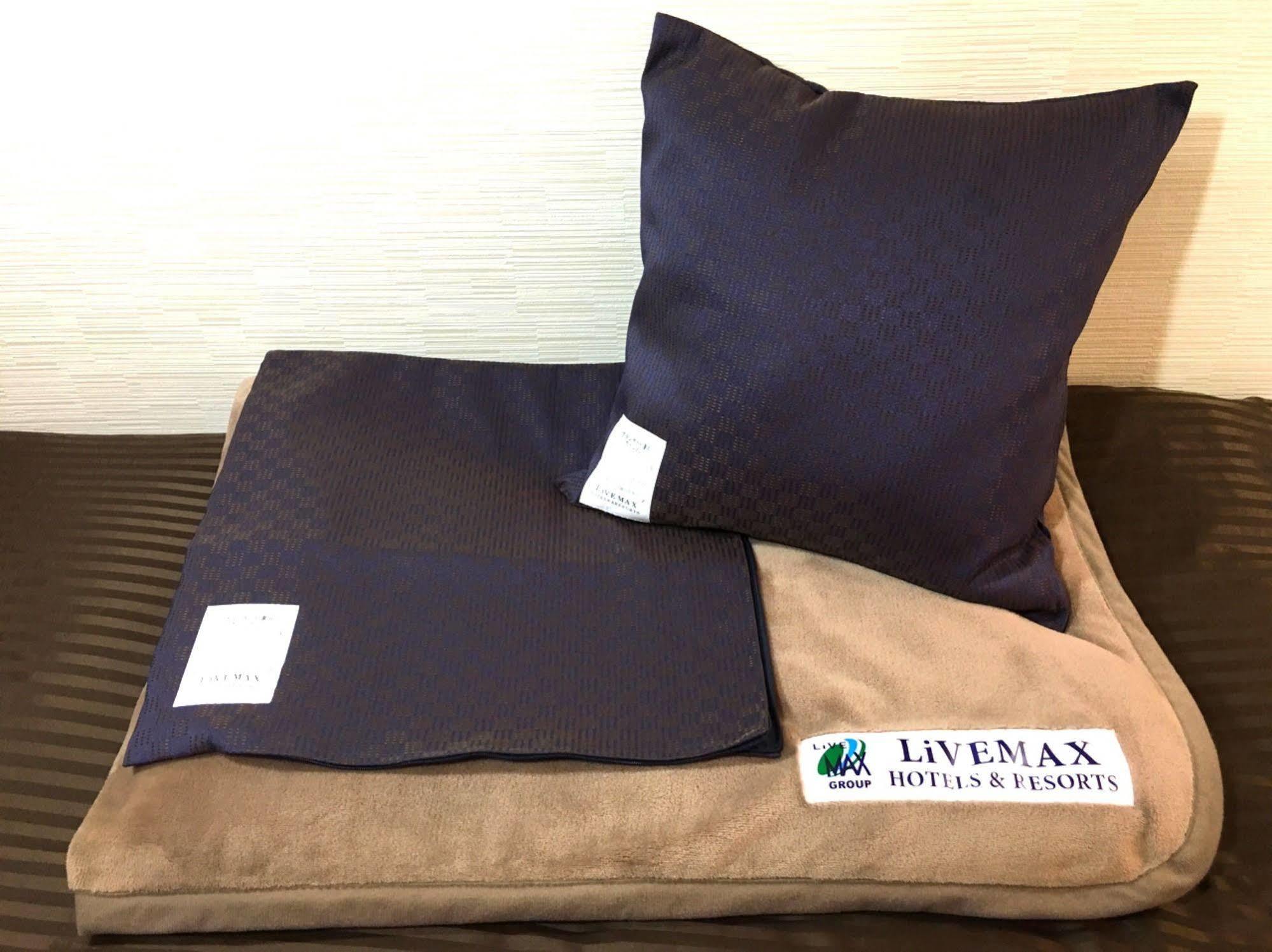 Hotel Livemax Budget Esaka Suita Zewnętrze zdjęcie